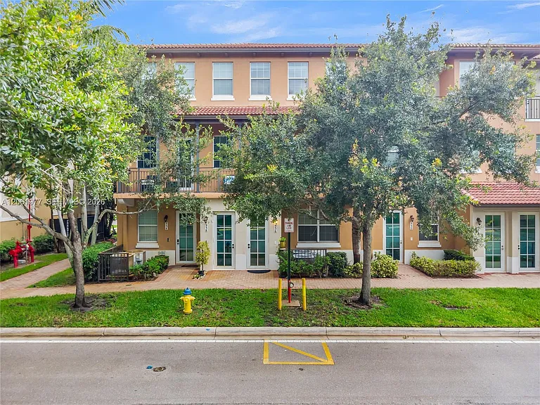 936 SW 147th Ave #2903 — Photo 42