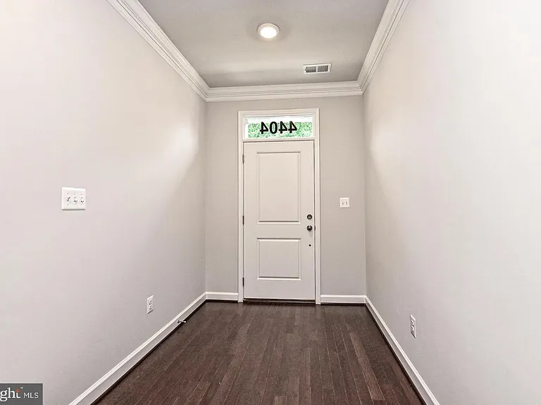 4404 Fair Lakes Ct — Photo 11
