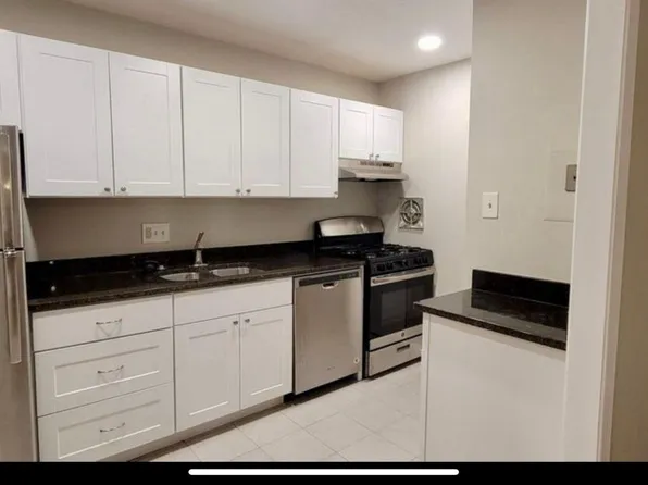 2908 Kings Chapel Rd #3/10, Falls Church, VA 22042