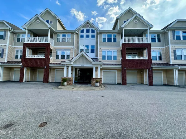 2810 Bedford Ave #305, Raleigh, NC 27607
