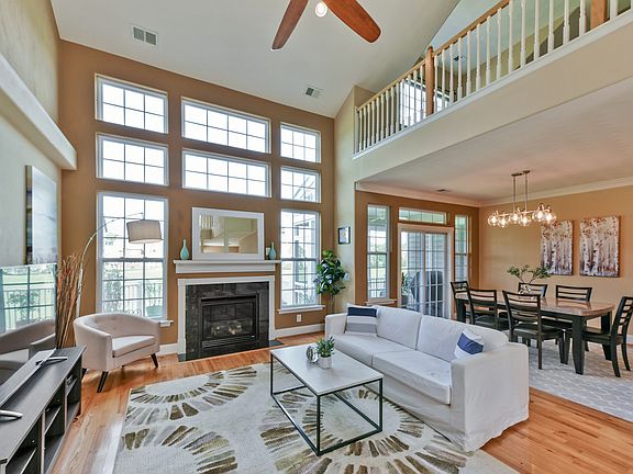 3rd image of 1067 Bay Breeze Dr