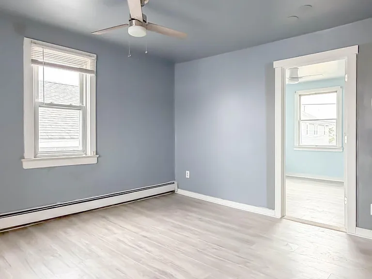 13 Decatur Ave #B — Photo 17