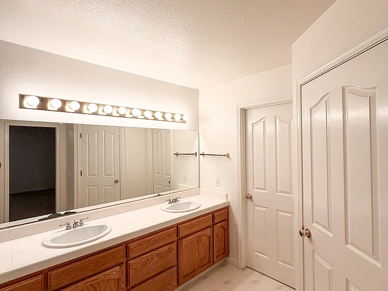 3403 Stormy Ct — Photo 23