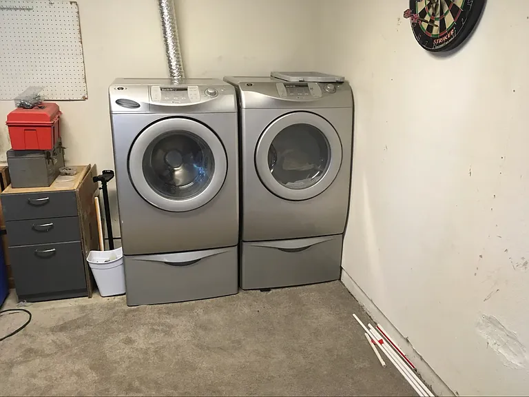 Enjoy fresh & clean clothing & linens with your own free in garage high end washer & dryer .