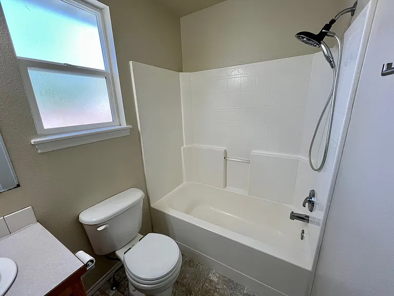 16426 N Asbury Dr — Photo 28