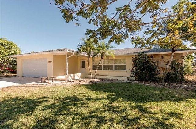 1st image of 4074 Yucatan Cir