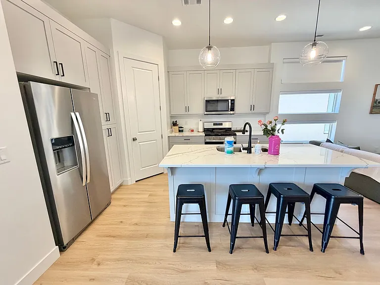 2932 E Snowberry Dr — Photo 8