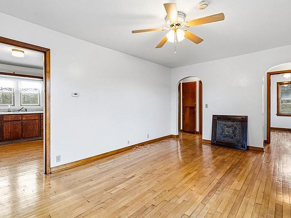 2nd image of 35951 Osseo Road