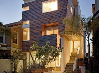 605 10th St, Huntington Beach, CA 92648