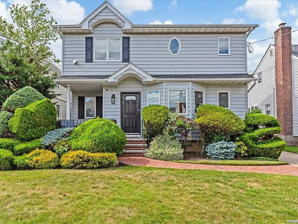 1st image of 576 Lincoln Street