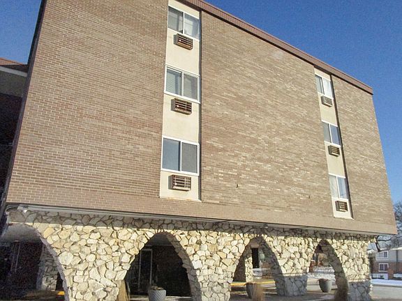 2nd image of 1301 S Finley Rd APT 417