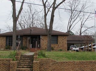 419 San Augustine St, Center, TX 75935