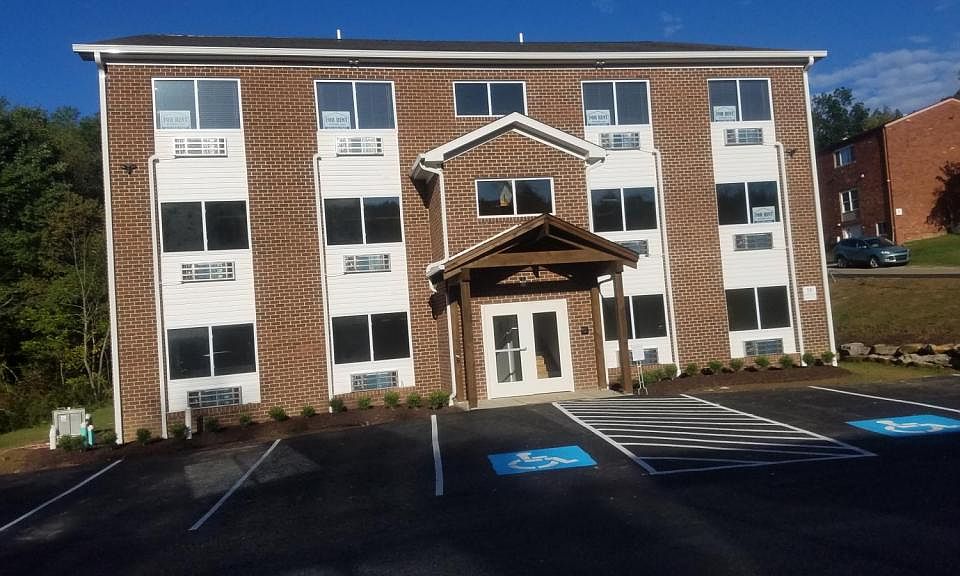 1st image of 58 Hampshire Ln APT 27
