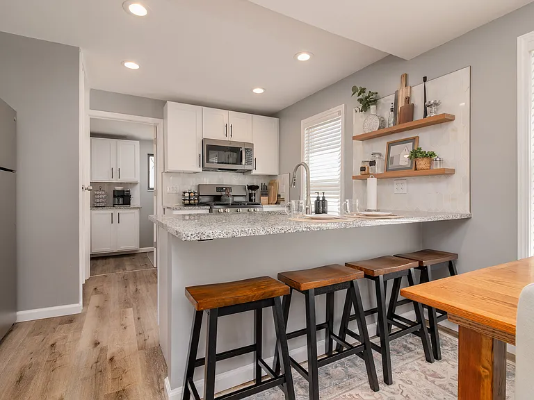 23368 Hoover Ave — Photo 20