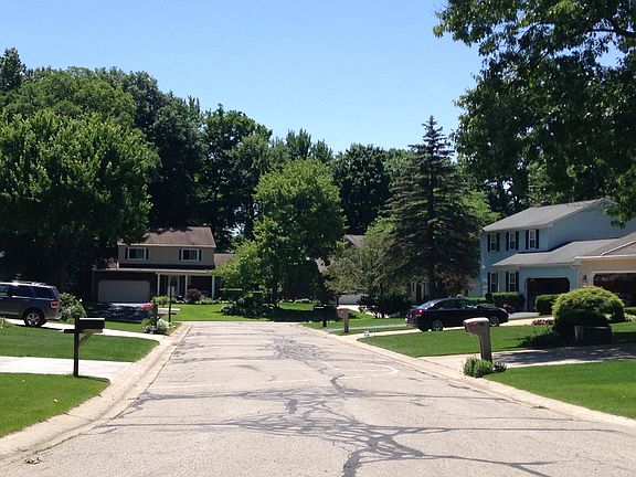 3rd image of 1592 Gramercy Ct