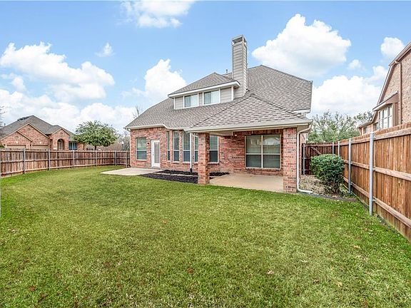 2nd image of 4117 Silverwood Ln