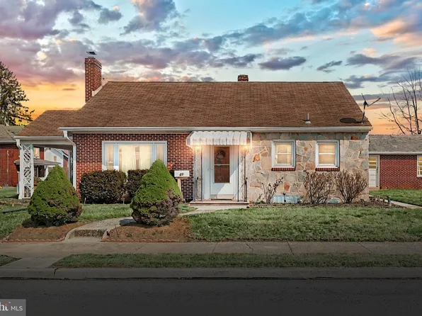 89 Patrick Ave, Littlestown, PA 17340