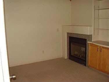 4th image of 1010 Red Oak Dr