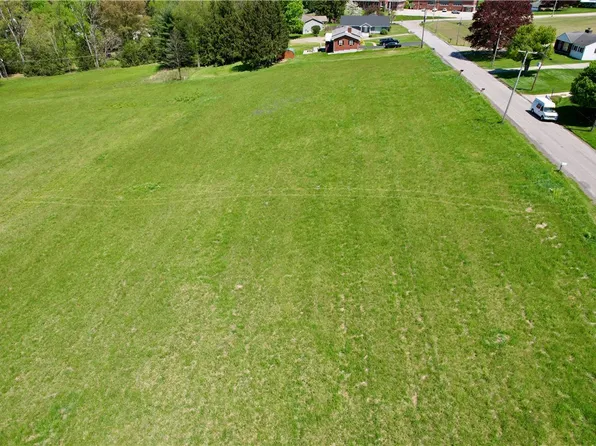 11 Ross Ave, Ford City, PA 16226