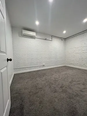 Rented by Compass | media 19