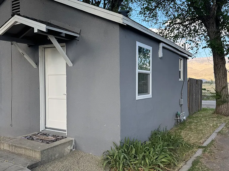 507 E Line St — Photo 18