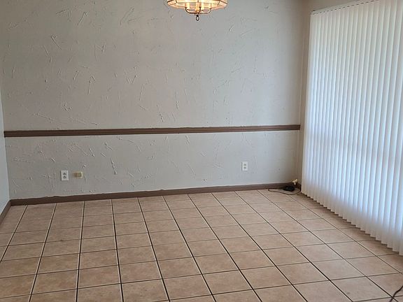 5th image of 2909 Cypress Dr