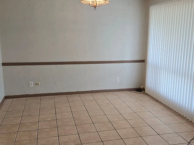 2909 Cypress Dr — Photo 5
