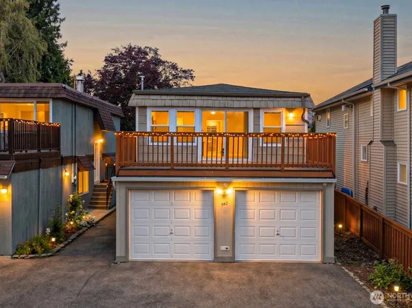 942 N 82nd Street, Seattle, WA 98103