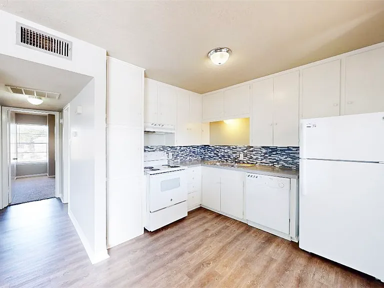 3800 E 29th St #5 — Photo 18