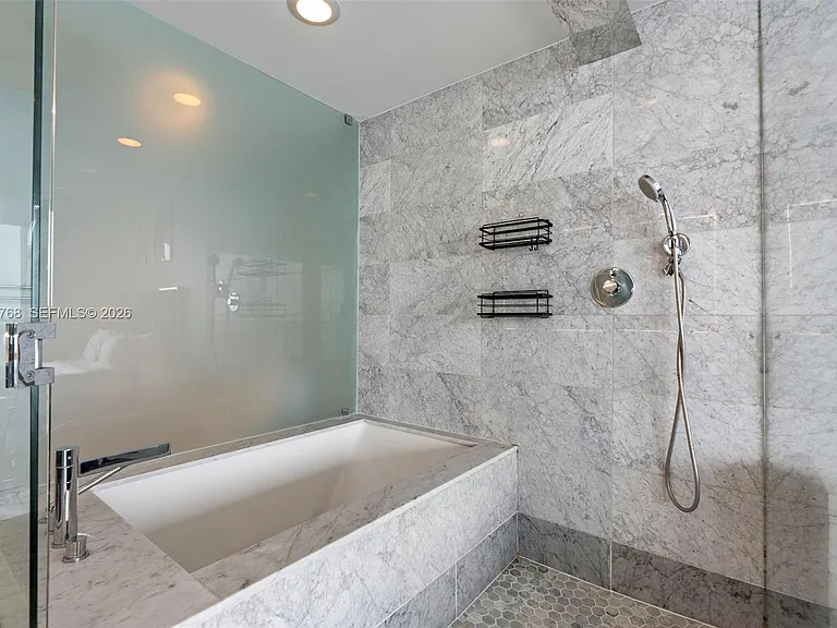 3131 NE 7th Ave #2402 — Photo 23
