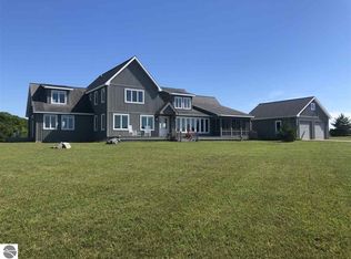 6300 N Manitou Trl, Northport, MI 49670