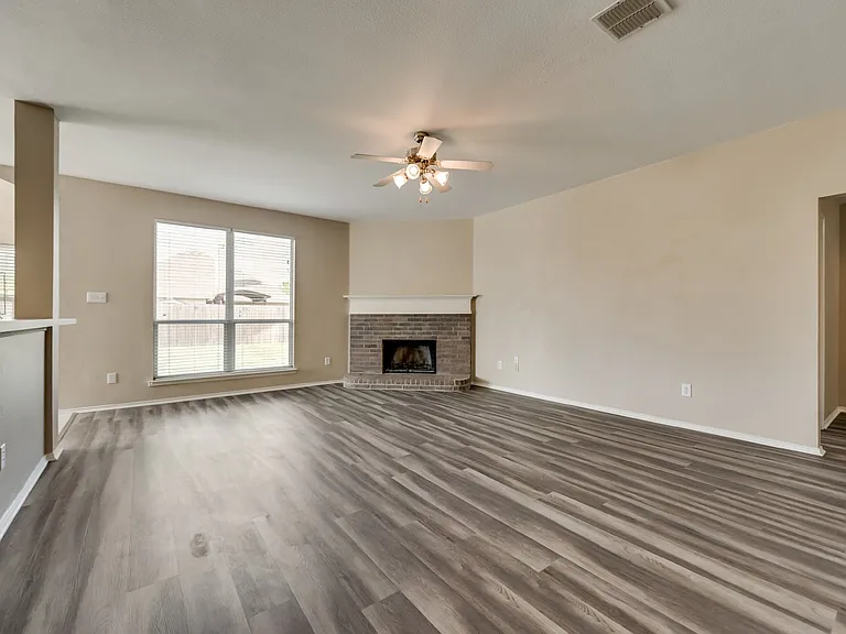 320 Tripp Trl — Photo 10