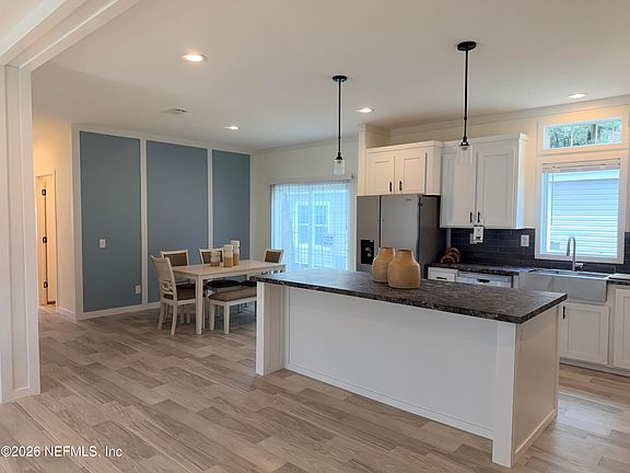 4th image of 954 MCLAUGHLIN Lane