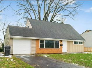 1593 Shady Lane Rd, Columbus, OH 43227