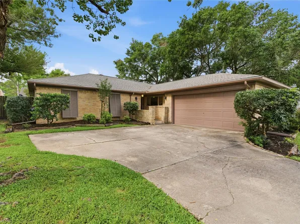 5043 Whispering Falls Dr, Houston, TX 77084