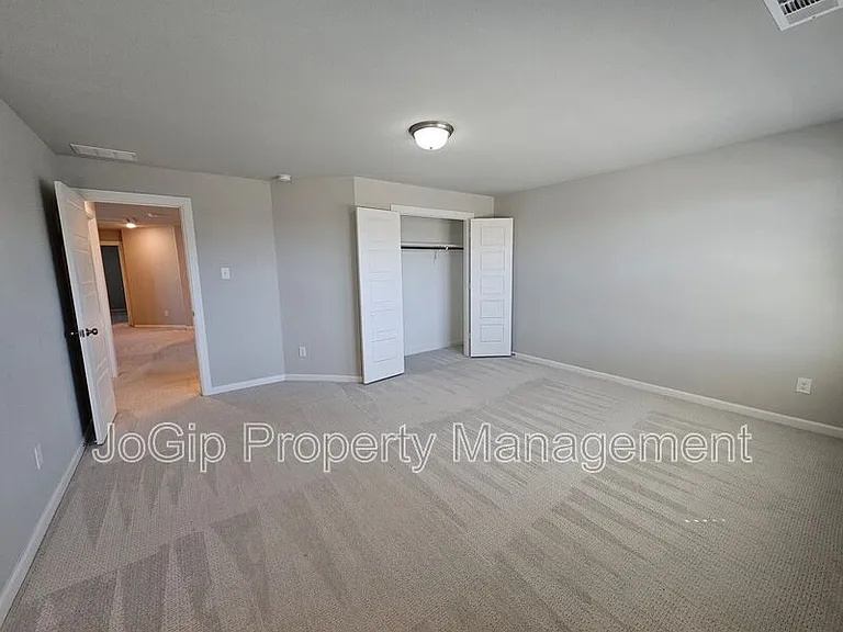 1740 Jamestown Dr — Photo 59