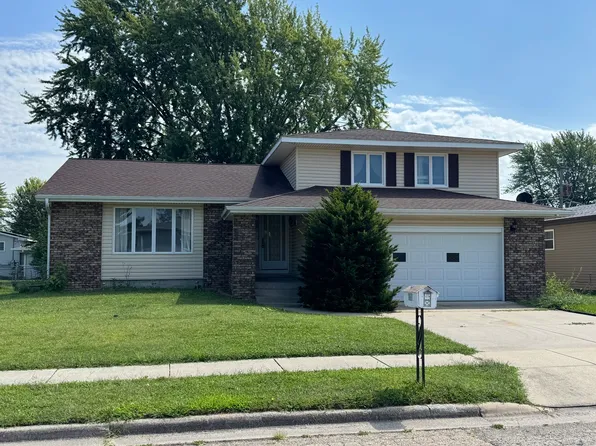 2202 20th Ave, Sterling, IL 61081