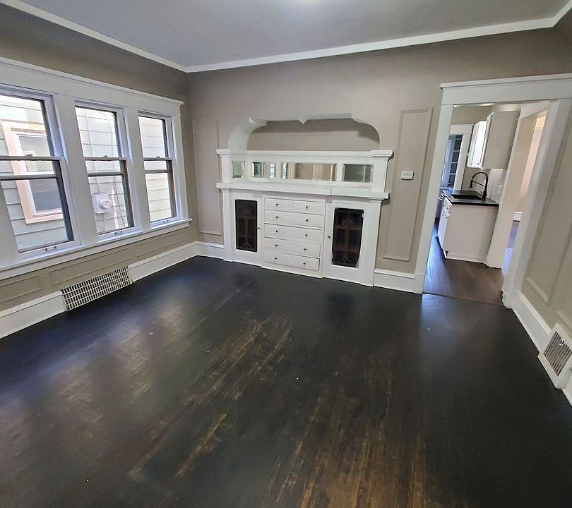 1st image of 3051 N Richards St