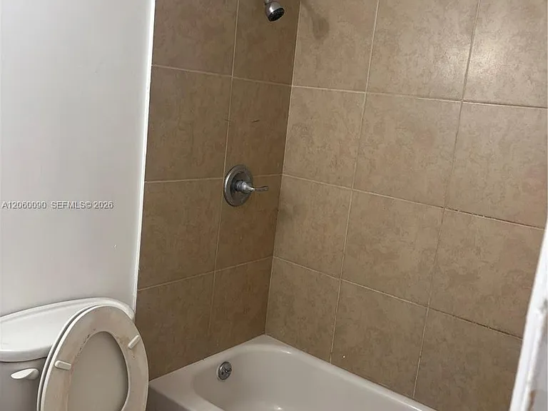 3600 NW 21st St #101 — Photo 9