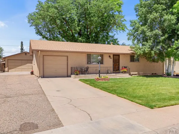 63 Radcliff Ln, Pueblo, CO 81005
