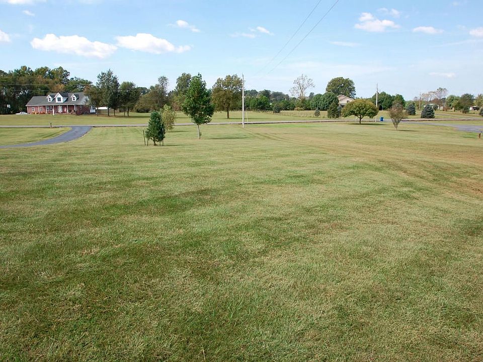 2nd image of 800 N Sundown Dr
