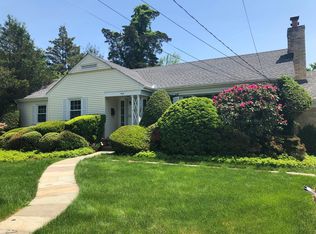 40 Lawrence Rd, Scarsdale, NY 10583