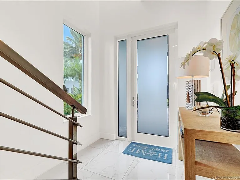 104 Water Club Ct N #18 — Photo 5