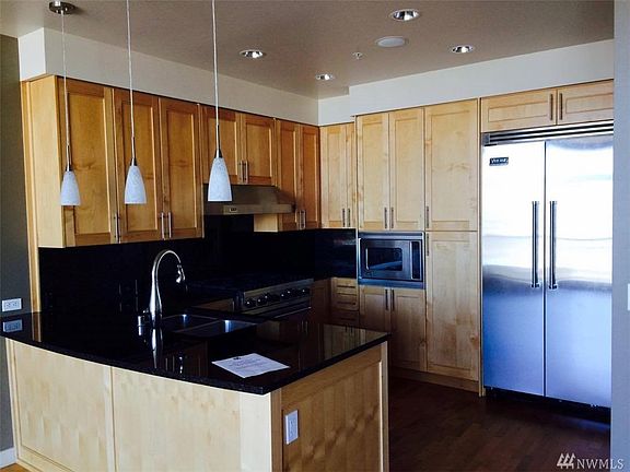2nd image of 10610 NE 9th Pl #1927
