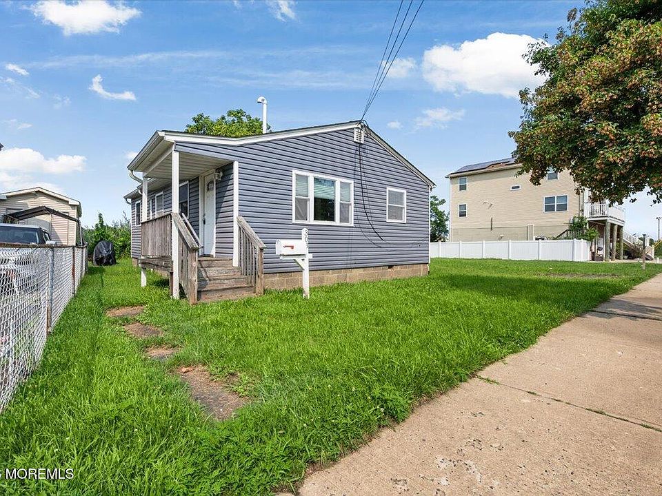 1st image of 303 Union Avenue