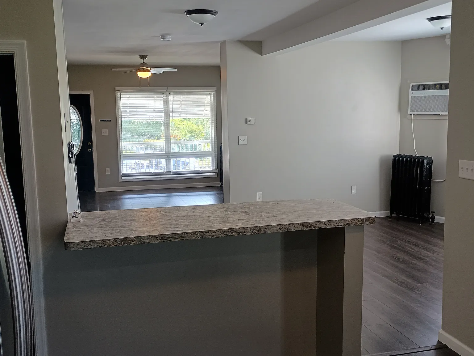 2 bed, 1.5 bath, 1200 sqft, $1,500 — Photo 3