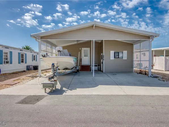 5020 Gulfgate Ln, Saint James City, FL 33956