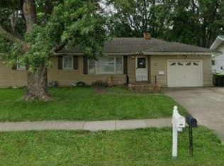 217 S View St, Oreana, IL 62554