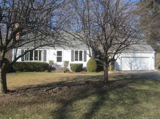 50 Pinewood Dr, Farmington, CT 06032