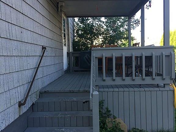 4th image of 157 Hathaway St
